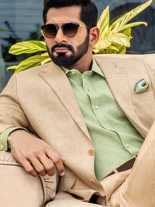 blazer with green shirt